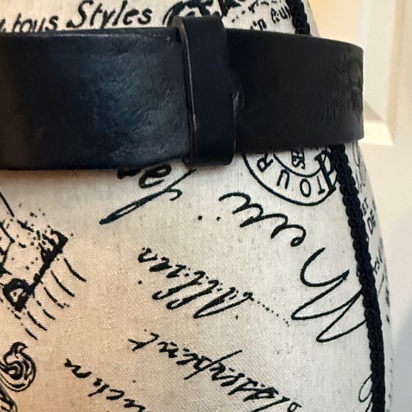 Black leather Belt - Picture 3 of 3